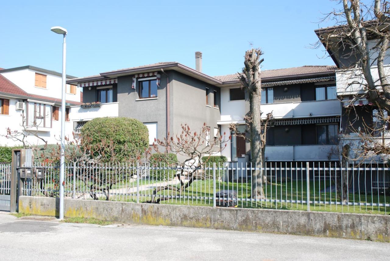 Appartamento Vera Ponte San Nicolò Exterior photo