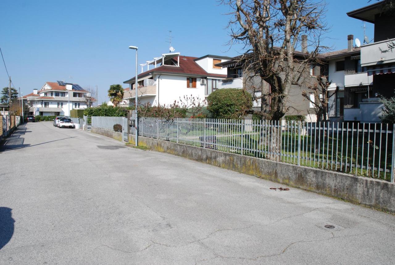 Appartamento Vera Ponte San Nicolò Exterior photo
